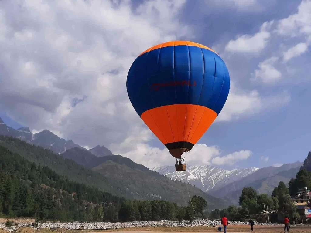 Best Adventure Activities in Himachal Pradesh - Hot Air Balloon Ride in Manali