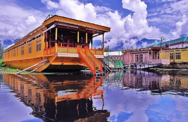 Houseboat Dal Lake Srinagar Kashmir